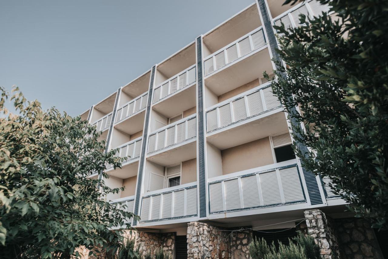 Colentum Resort Murter Ngoại thất bức ảnh