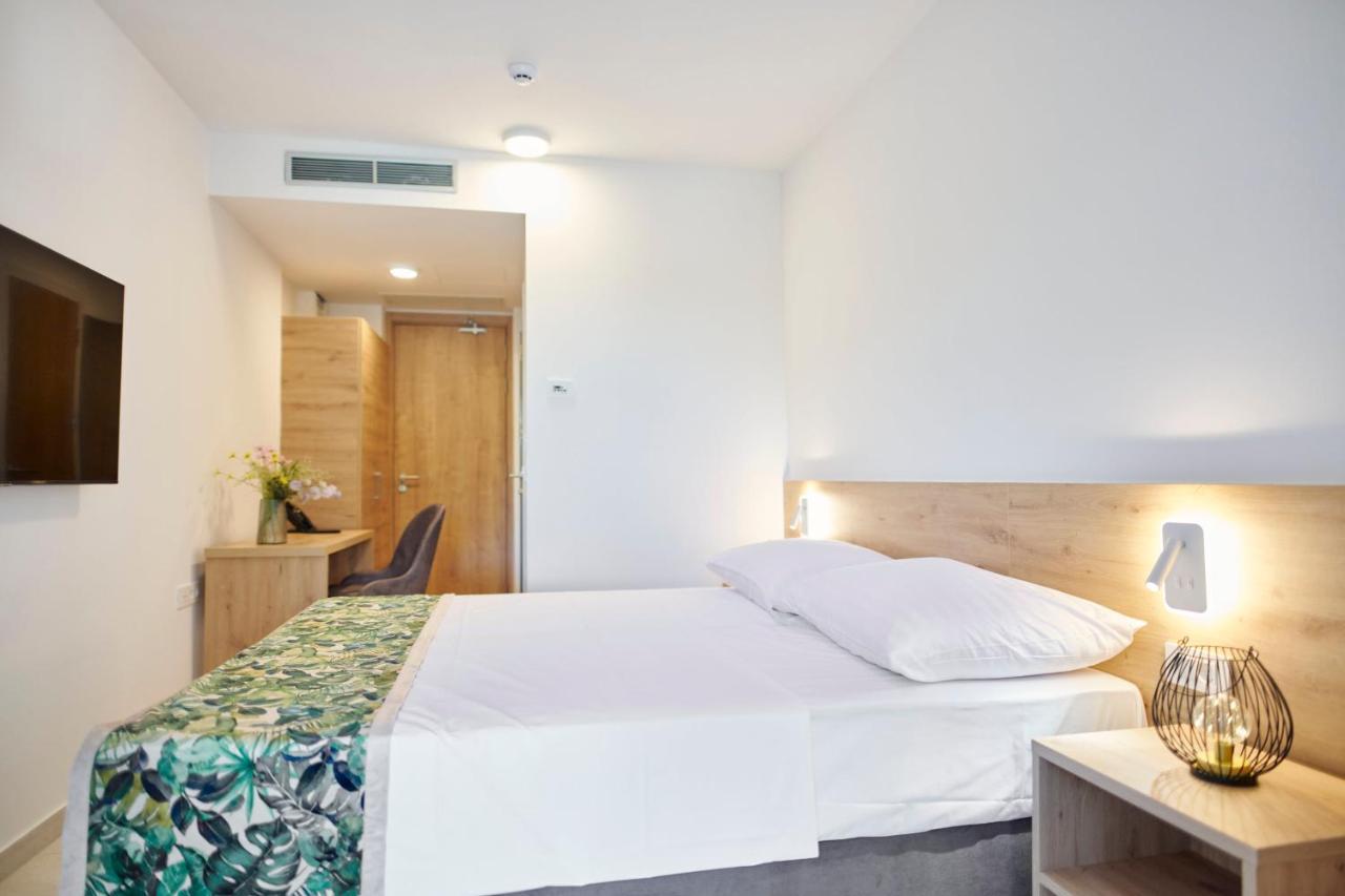 Colentum Resort Murter Phòng bức ảnh