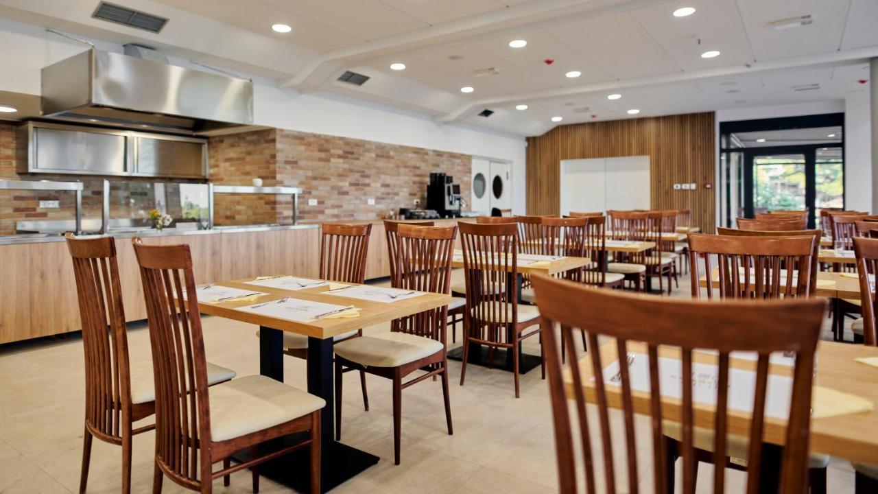 Colentum Resort Murter Ngoại thất bức ảnh