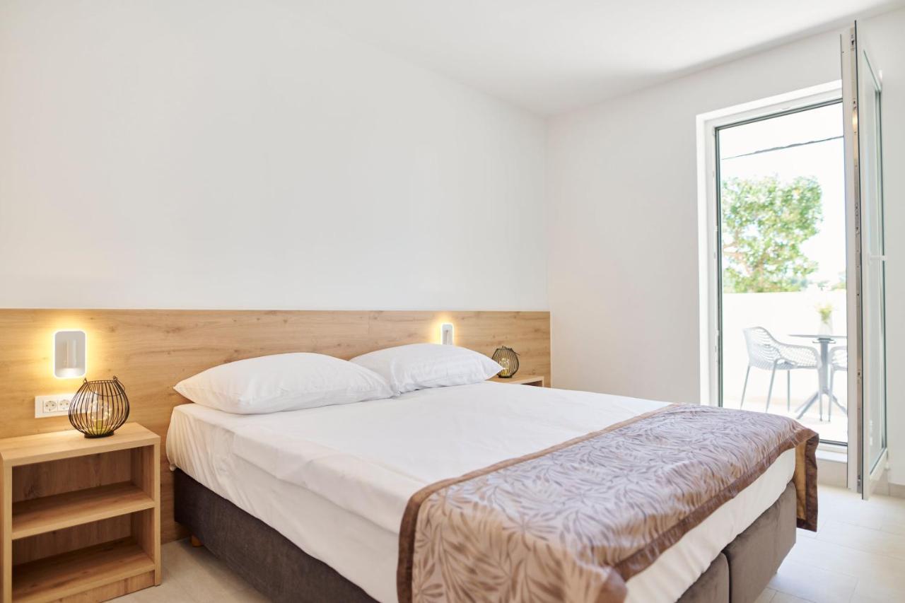 Colentum Resort Murter Ngoại thất bức ảnh