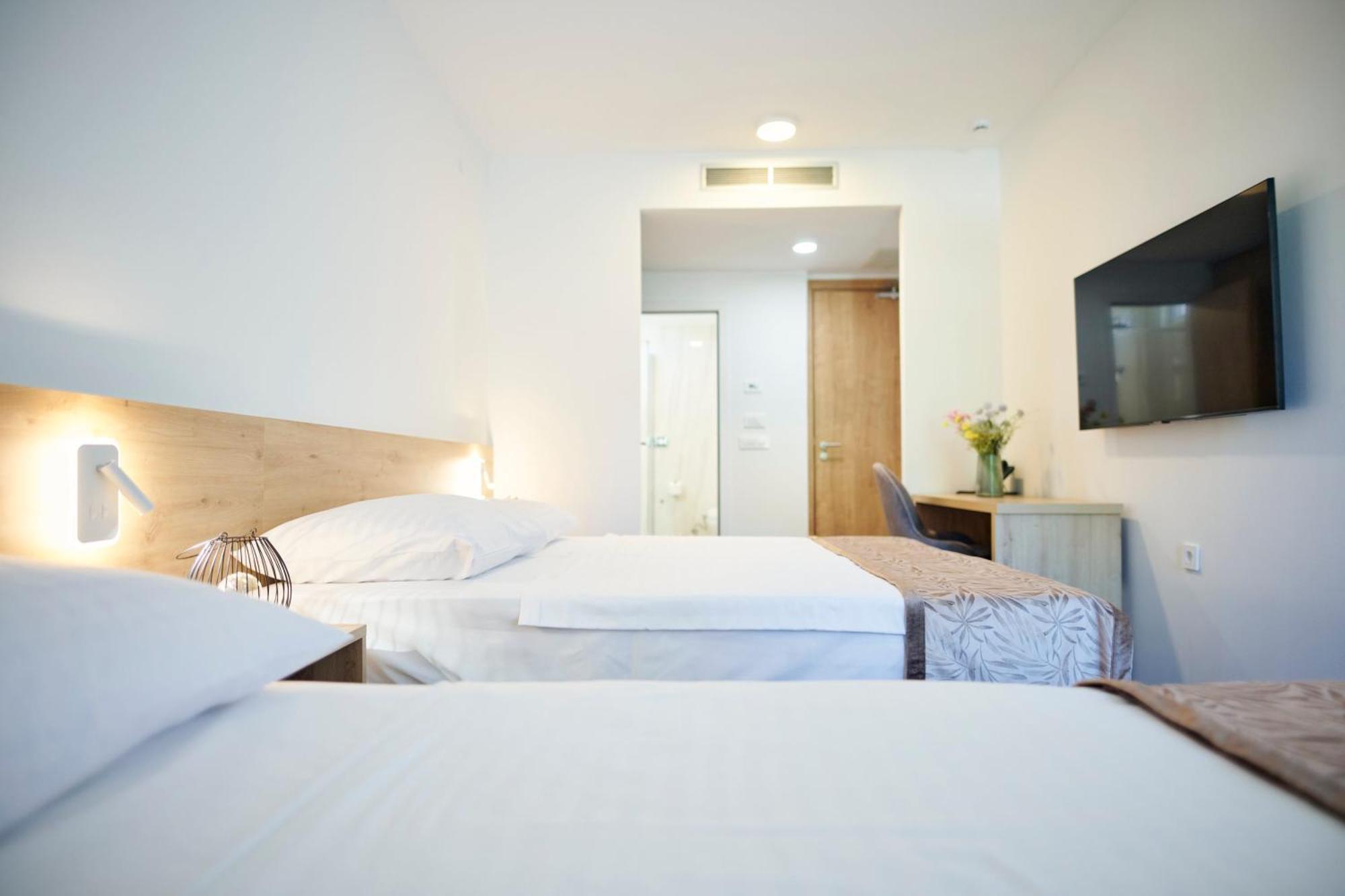 Colentum Resort Murter Phòng bức ảnh