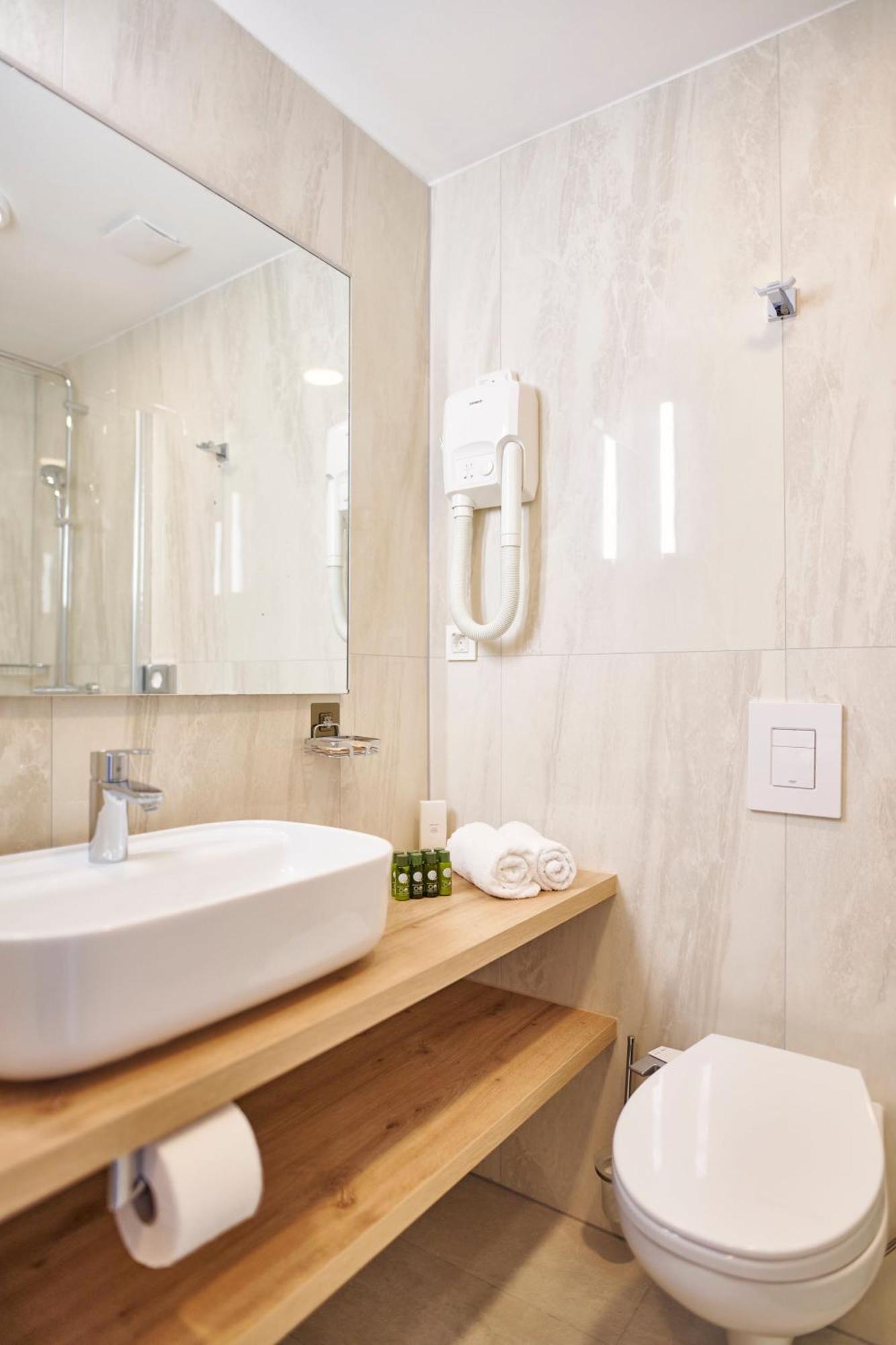 Colentum Resort Murter Phòng bức ảnh