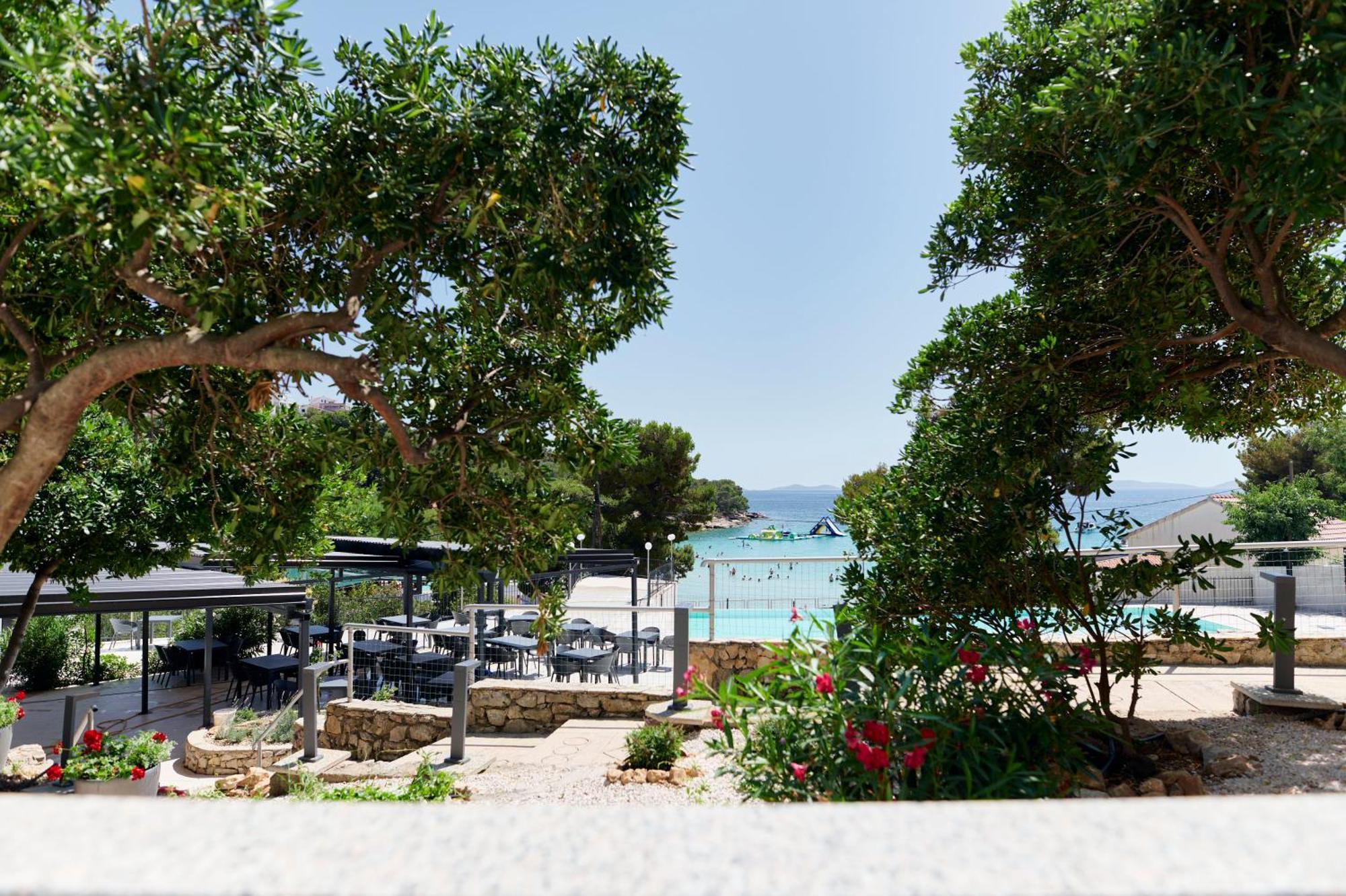 Colentum Resort Murter Phòng bức ảnh
