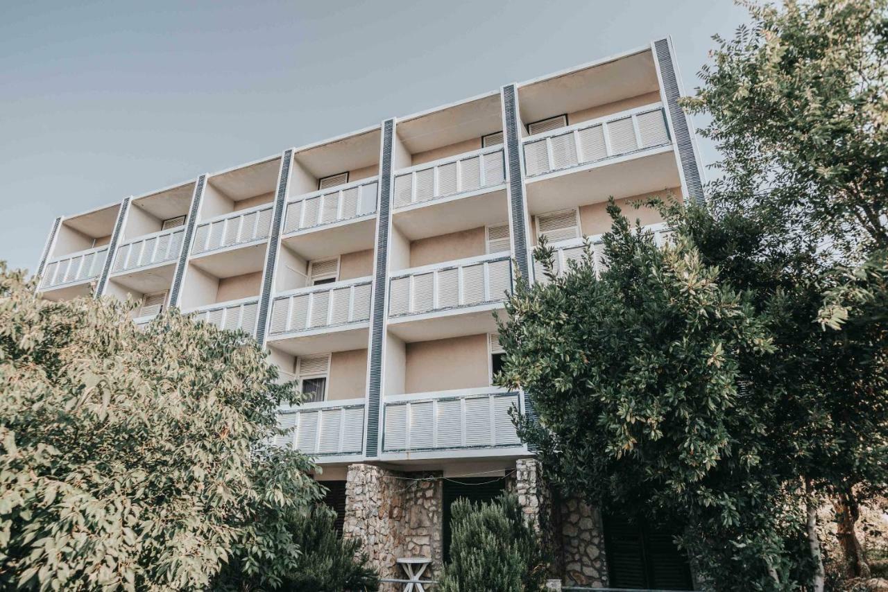 Colentum Resort Murter Ngoại thất bức ảnh